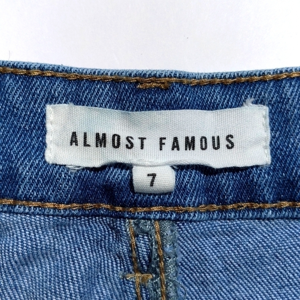 Almost Famous Medium Wash High Rise Distressed Cropped Skinny Jeans Blue Size 7 - Picture 9 of 16